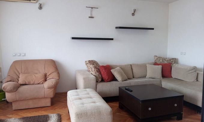Leskovac Apartment | Cozy apartment with beautiful view on Radan mountain