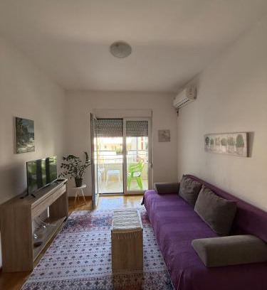 Golubovina Apartment | Cozy Apartment with Private Garage - Walk to City Center