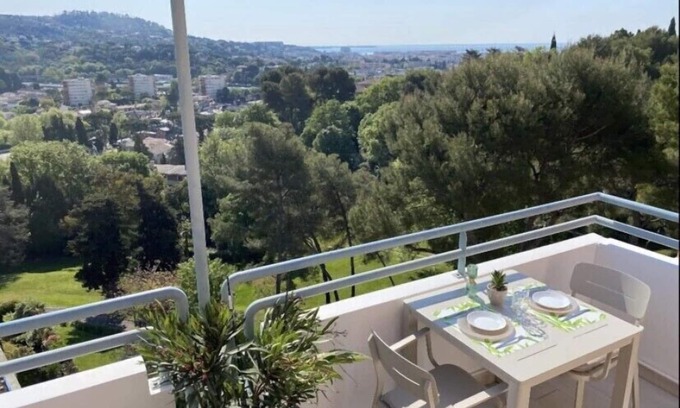 La Bocca Nord Apartment | Cozy apartment with sea view, swimming pool, tennis and golf
