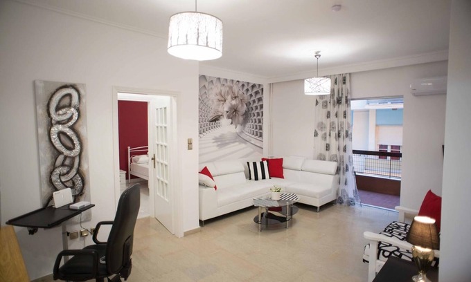 Pasalimani Apartment | Cozy apartment with sea view next to Marina Zeas!