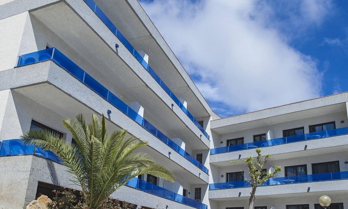 Platja d'Aro Apartment | Cozy Apt 150m from the Beach, Pool, A/C, and Free WiFi