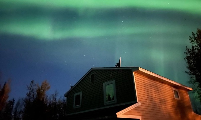 North Pole House | Cozy Aurora Getaway – Red Door Residence, North Pole Alaska - close to Fairbanks