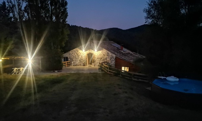 La Penne House | Cozy Barn Retreat in La Penne