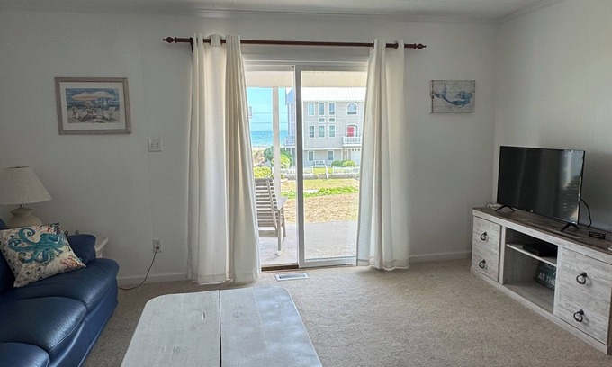Emerald Isle Cottage | Cozy Beach Getaway With a View! Refreshed for 2025!