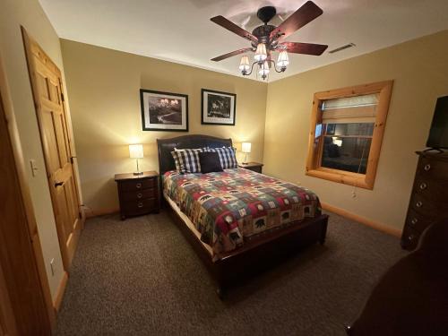 McHenry House | Cozy Bear Chalet