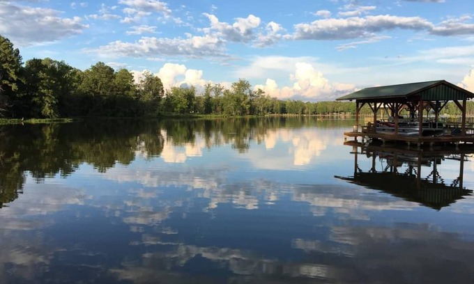 Cedar Bluff House | Cozy Bear Paradise on Weiss Lake in the foothills of the Appalachian Mountains