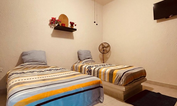 Los Cabos Apartment | Cozy bedroom for rent. 5 min from the beach