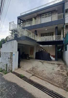 Shillong House | Cozy Blooms