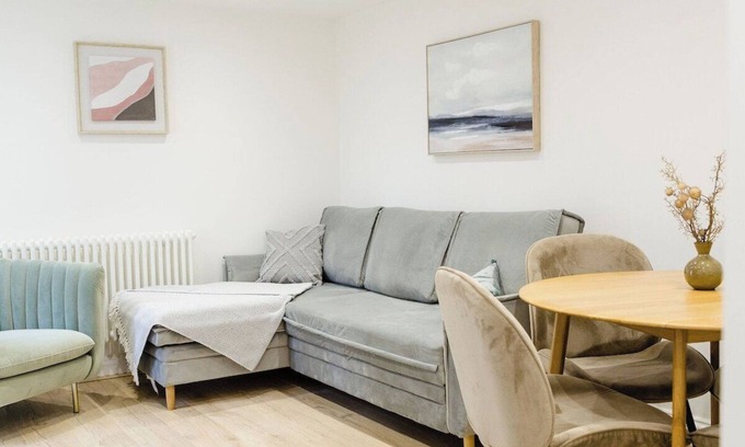 Broadstairs House | Cozy Broadstairs Hideaway - 1 min walk to beach