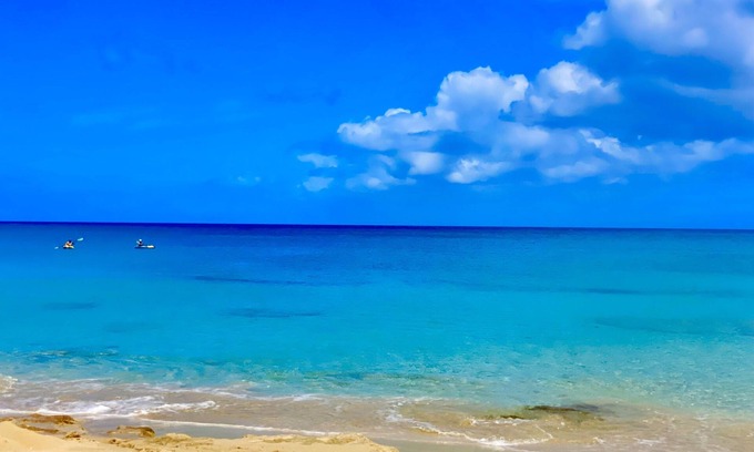 Chenay Bay Condo | Cozy Cabana: Romantic Caribbean Getaway, Close To Beaches, Golf, Shops & Dining