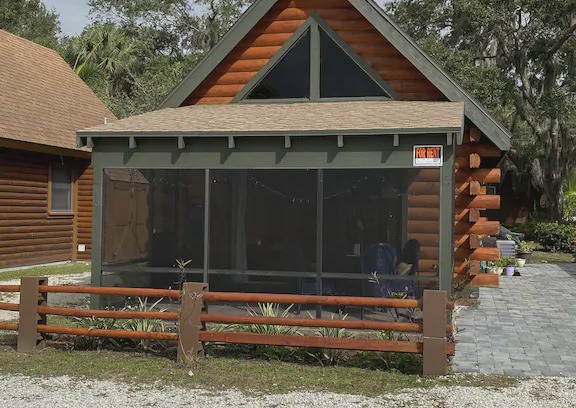 Okeechobee Cabin | Cozy Cabin at Lake Okeechobee