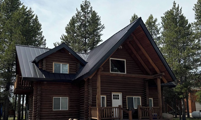Island Park Cabin | Cozy Cabin Getaway {DBL Master Suites!} 40 minutes to West Yellowstone