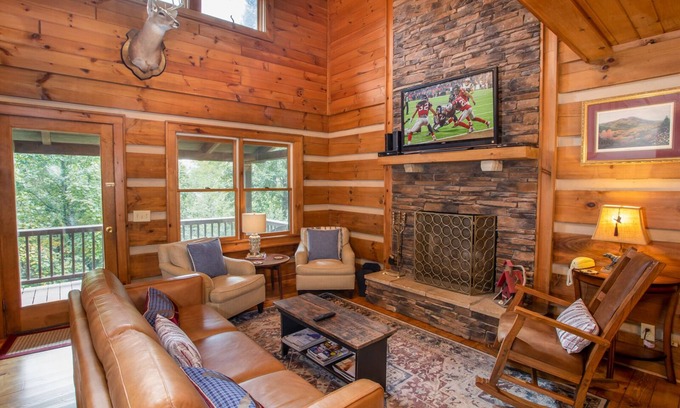 Banner Elk Cabin | Cozy Cabin in a Quaint Village