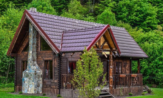 Turnu Ruieni Cabin | Cozy Cabin in Carpathian Mountains