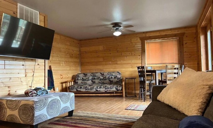 Warrens Condo | Cozy Cabin in Warrensnn