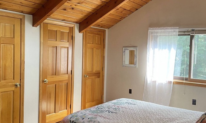 Eidelweiss Village House | Cozy Cabin in White Mountains of NH