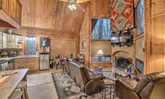 Massanutten House | Cozy Cabin Near Massanutten Resort and Water Park!