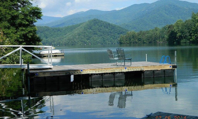 Santeetlah Cabin | Cozy Cabin on Lake Santeetlah in the Smoky Mountains
