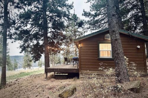 Coeur d'Alene House | Cozy Cabin with Coeur d'Alene Lake views