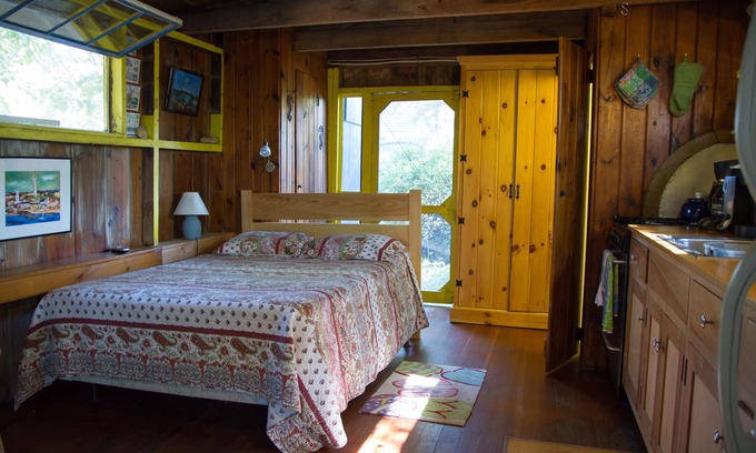 Pleasant Point Cottage | Cozy Cape Cod Cottage