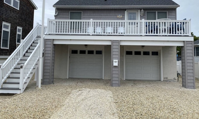 Surf City House | Cozy cape near the bay and beach!