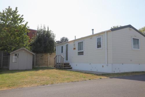 Vlissegem Other | Cozy caravan on small campsite near woods & sea
