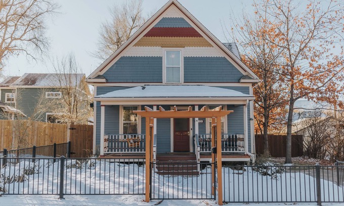 Central Colorado Springs House | Cozy Century Home with Spa & Fire Pit ❖ Just Minutes from Downtown