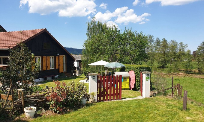 Anould Cottage | Cozy chalet in the Vosges, peaceful setting, 4 ppl