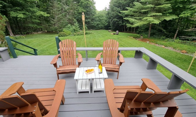 Mount Holly Ski Chalet | Cozy chalet minutes from Okemo Mtn & VAST