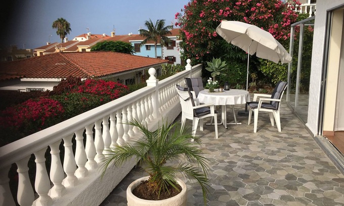 Puerto de la Cruz House | Cozy, charming small Holiday house with winter garden, terrace and garden