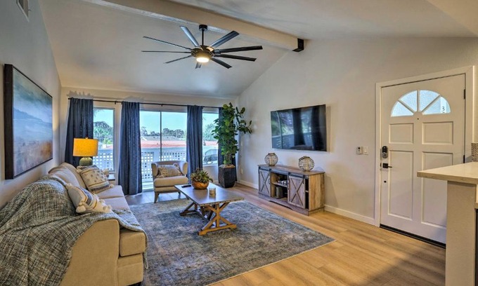Capistrano Beach Apartment | Cozy-Chic Condo Walk to Beach and Park!