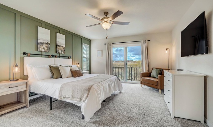 Colorado Springs House | Cozy, Clean, and Stylish Home - Sun Shimmer