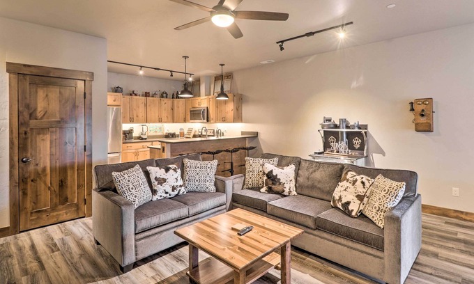 Columbia Falls Condo | Cozy Columbia Falls Condo w/Private Balcony!