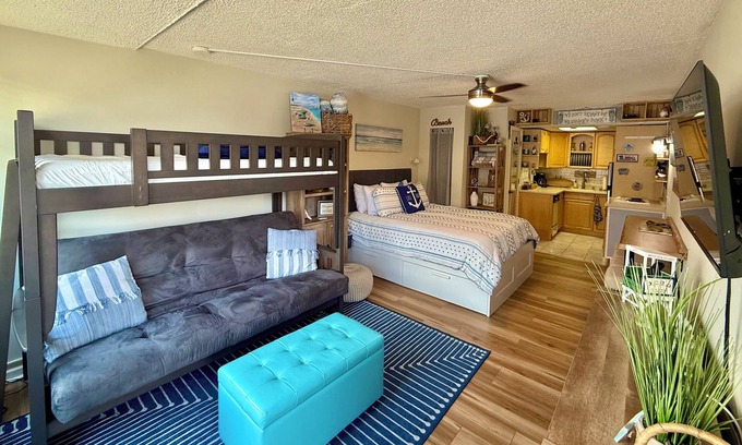 South End Condo | Cozy condo getaway…short walk to the beach