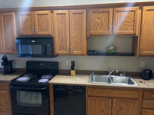 Stevens Point Apartment | Cozy Condo On The Square