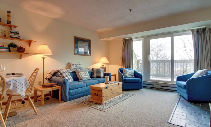 Killington Condo | Cozy Condo w/Community Pool, Walk to Slopes!