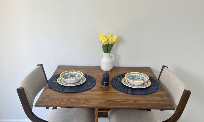 Browns Valley Cottage | Cozy Conveniently Located Cottage In the Valley