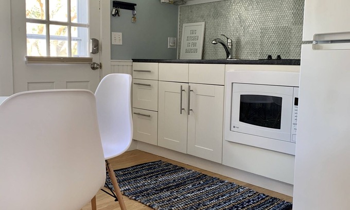 Provincetown Condo | Cozy Conwell Cottage