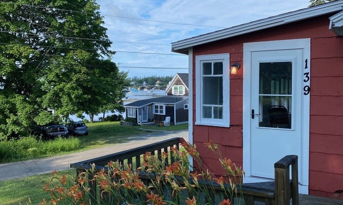 Bass Harbor Cottage | Cozy Cottage in Bass Harbor, Maine next to Acadia National Park