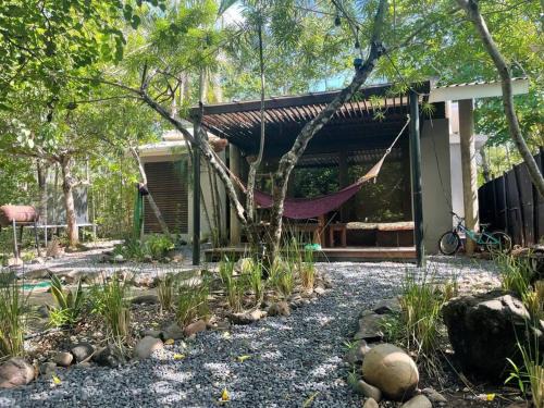 Avellanas Beach House | Cozy Cottage in Playa Avellana