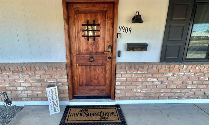Sun City House | Cozy Cottage in the Desert in peaceful Sun City with AC, WiFi