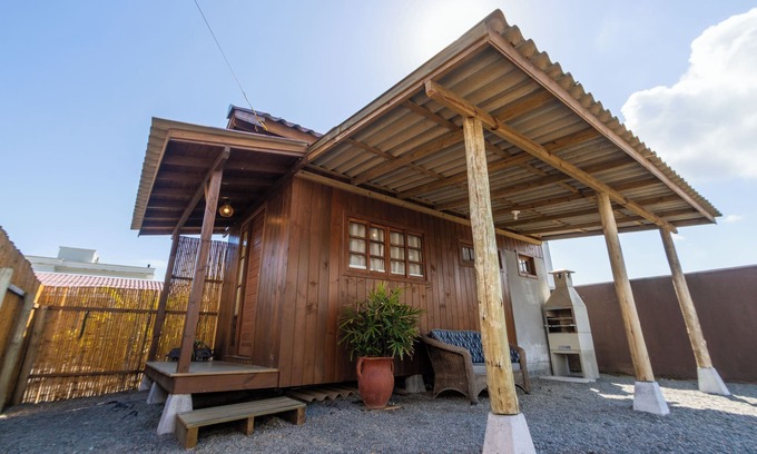 Nossa Senhora de Fatima Ski Chalet | Cozy cottage near the beach and Beto Carrero