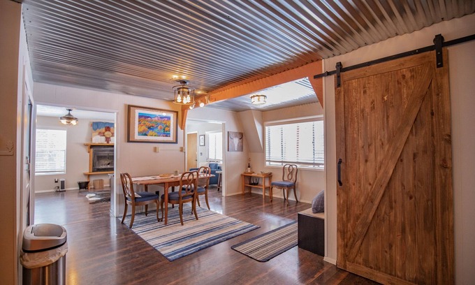 Cloudcroft House | Cozy cottage nestled in the middle of Cloudcroft