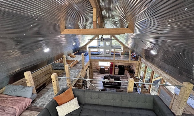 Glenwood Cabin | Cozy Cottage on the Caddo River