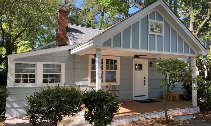 Northeast Virginia Beach Cottage | Cozy Cottage on Idyllic Cul-de-sac