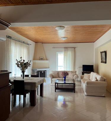 Aliko Apartment | Cozy Countryside Home
