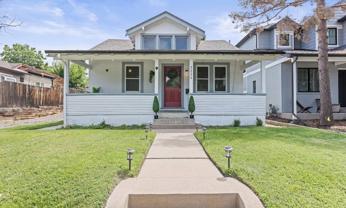 Englewood House | Cozy Craftsman 1 Blck away-Swedish/Craig! 5 min-DU