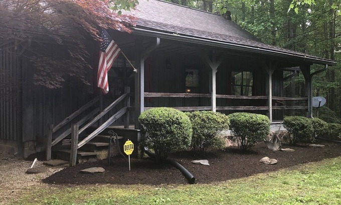 Springville Cabin | Cozy creekside cabin - Kentucky Lake