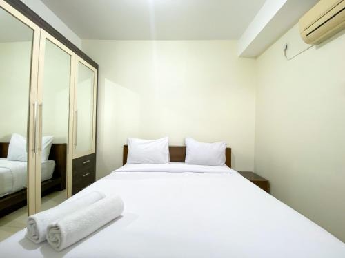 Cikarang Apartment | Cozy Designed 2BR at Metropark Condominium Jababeka Apartment By Travelio