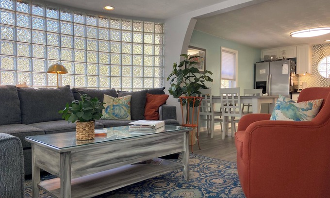 Northeast Virginia Beach House | Cozy Dog Friendly Beach House -WALK to Beach, State Park, Restaurants and More!